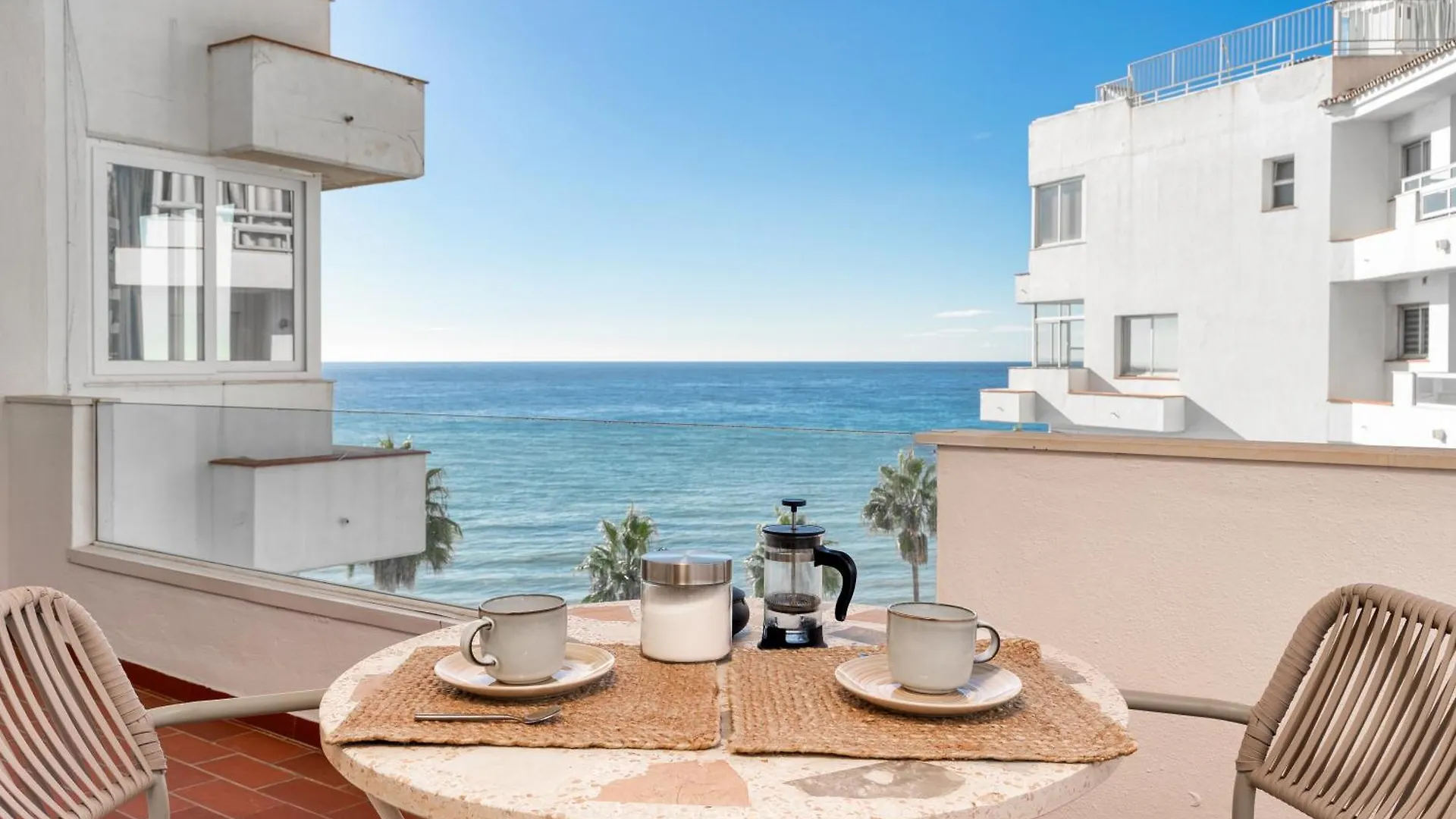 Luxury Apartment On The Beachfront Marbella Spanje